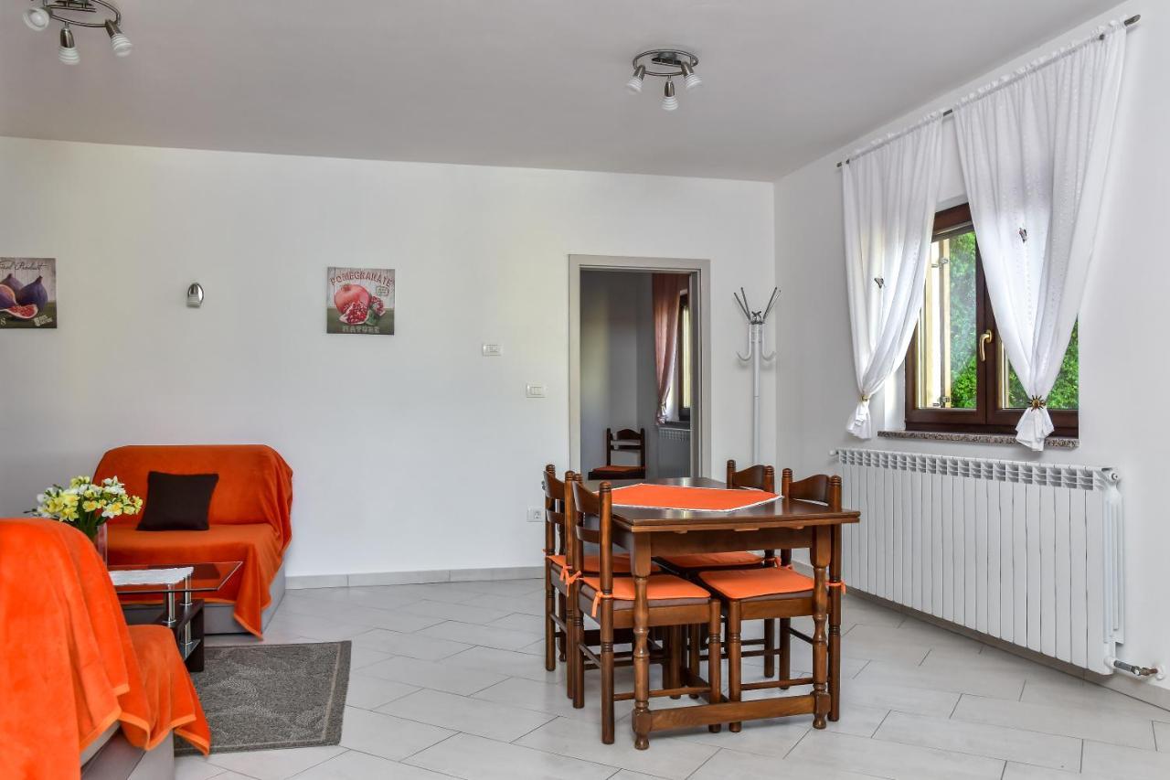 Apartment Koraca Roc